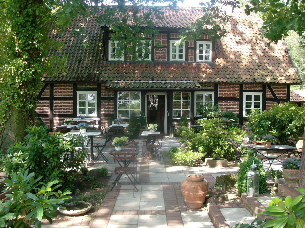 Antiquitaeten Cafe Schwarmstedt Exteriör bild